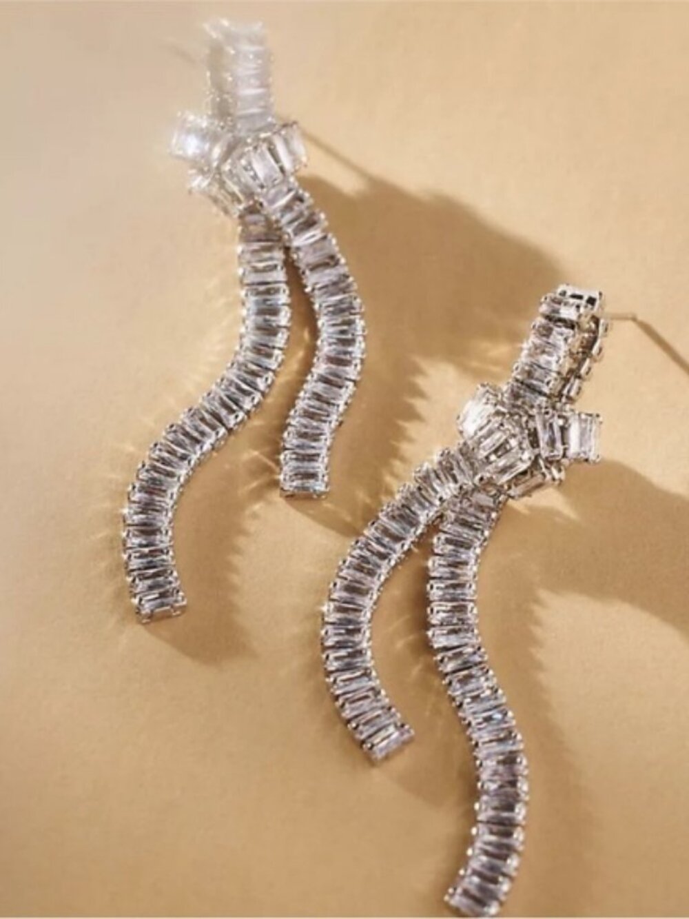 New! Rae Drop Silver Earrings (1049) NWOT